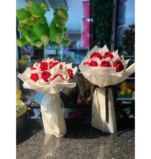 yapay 19 lu gül buketi